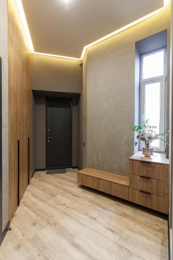 Royal Vip Apartment On Leontovicha 5 Lviv Kültér fotó